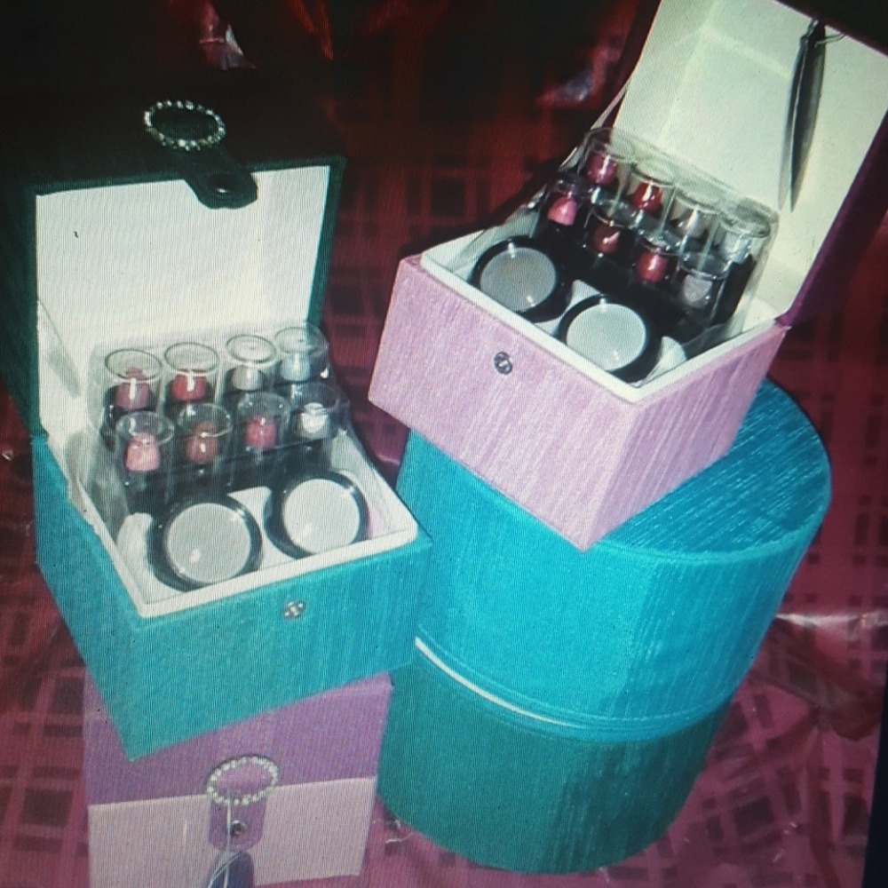 10pc lip gloss collection by color workshop